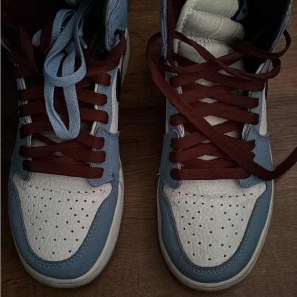 Jordan Shoes - Stylish Blue and White High-Top Sneakers